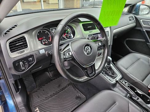 Used 2015 Volkswagen Golf TDI S image 18