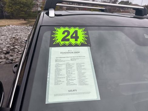 Used 2024 Volkswagen Atlas Cross Sport SEL R-Line image 20