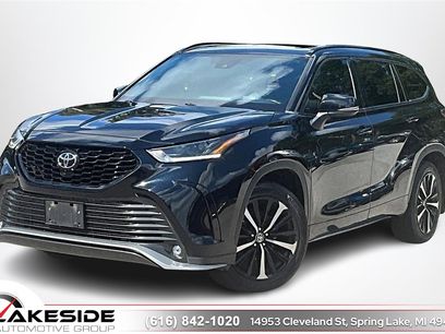 Used 2021 Toyota Highlander XSE