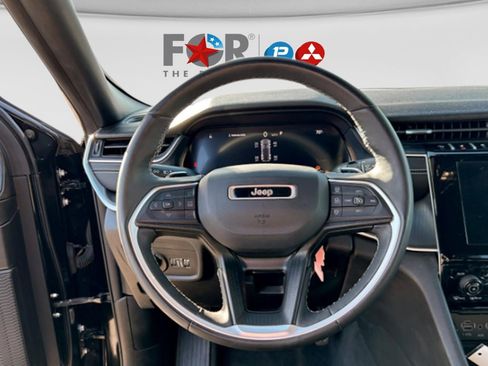 Used 2024 Jeep Grand Cherokee Altitude image 13