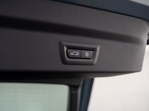 Certified 2025 BMW X2 xDrive28i image 31