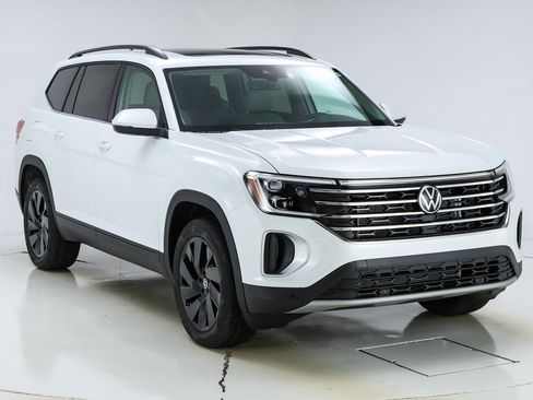 New 2026 Volkswagen Atlas SE image 15