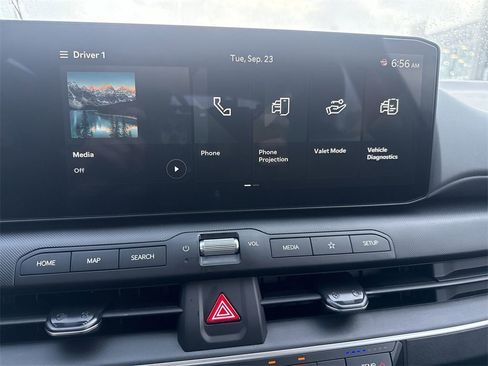 New 2025 Kia K4 LXS image 12