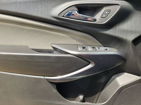 New 2026 Chevrolet Trax ACTIV w/ Sunroof Package FWD image 16