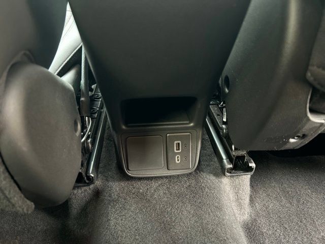 Used 2023 Buick Encore GX Preferred w/ Cold Weather Comfort Package AWD/4WD image 33