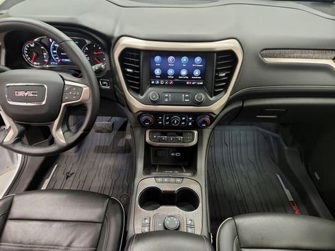 Used 2023 GMC Acadia Denali image 25