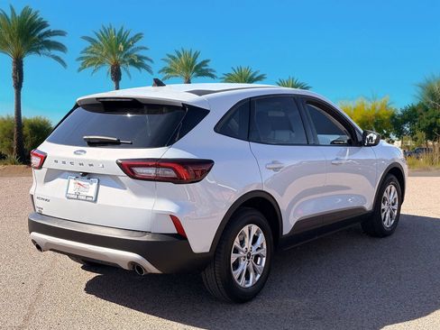 Certified 2025 Ford Escape Active FWD image 5