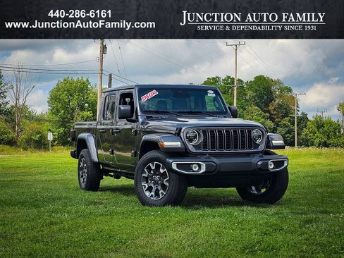 New 2026 Jeep Gladiator Sport AWD/4WD image 1