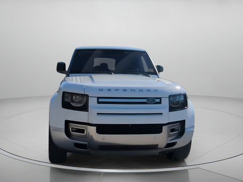 Used 2022 Land Rover Defender 110 SE image 3