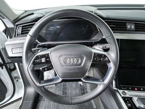 Used 2023 Audi e-tron Premium Plus w/ Premium Plus Package AWD/4WD image 9