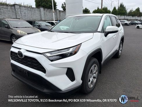 Used 2025 Toyota RAV4 LE AWD/4WD image 1