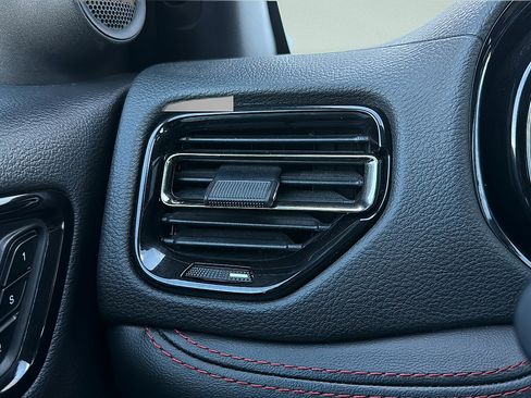 Used 2024 Dodge Durango GT AWD/4WD image 20