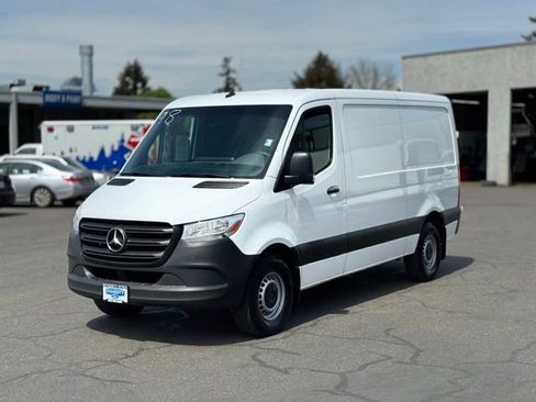 Used 2021 Mercedes-Benz Sprinter 2500 image 5