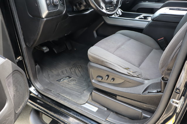 Used 2018 Chevrolet Silverado 1500 LT w/ All Star Edition AWD/4WD image 19