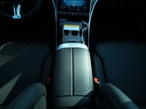 New 2025 Mercedes-Benz C 300 4MATIC Sedan image 26