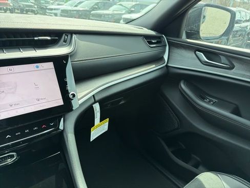 New 2026 Jeep Grand Cherokee Laredo image 21