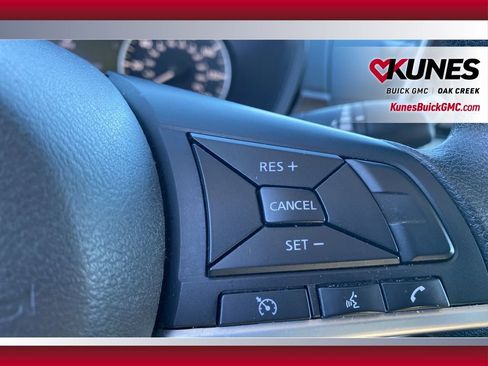 Used 2023 Nissan Altima 2.5 SV image 12