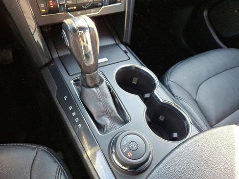 Certified 2018 Ford Explorer XLT w/ Equipment Group 202A image 14