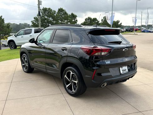 Used 2022 Chevrolet TrailBlazer RS FWD image 4
