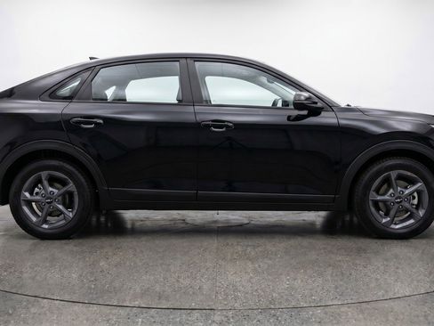 Used 2025 Kia K4 LXS FWD image 11