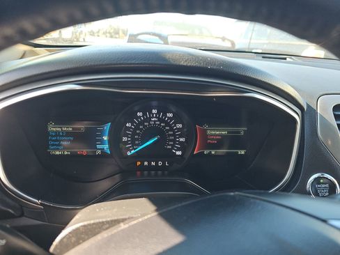 Used 2020 Ford Fusion SEL image 14