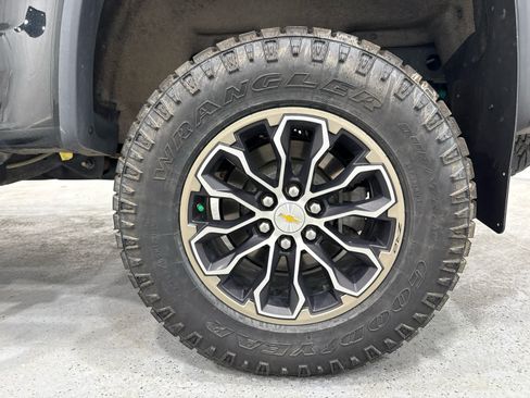 Certified 2022 Chevrolet Colorado ZR2 AWD/4WD image 10