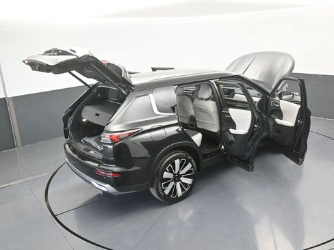 New 2026 Mitsubishi Outlander SE image 73