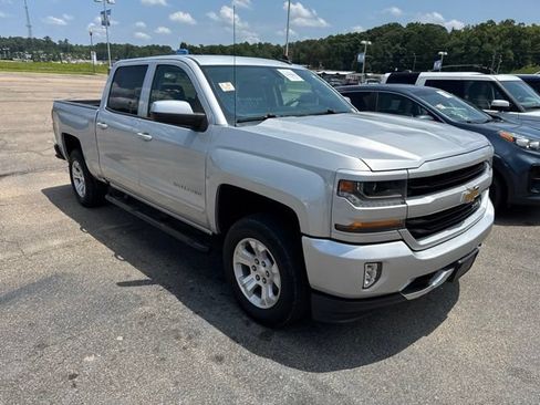 Used 2018 Chevrolet Silverado 1500 LT w/ All Star Edition AWD/4WD image 4