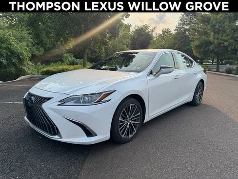 Used 2024 Lexus ES 300h w/ Premium Package FWD image 1