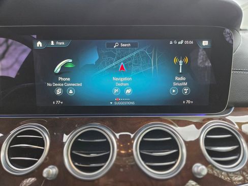 Used 2022 Mercedes-Benz E 350 4MATIC Sedan image 17