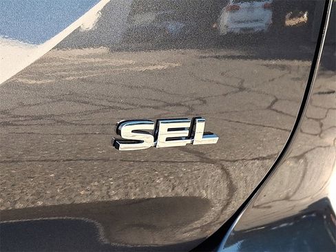 New 2025 Mitsubishi Outlander SEL image 22