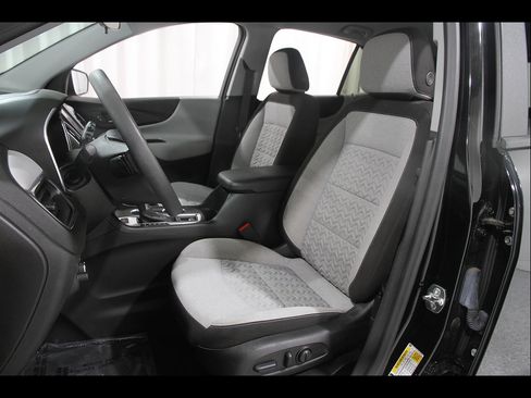 Used 2024 Chevrolet Equinox LS w/ LS Convenience Package AWD/4WD image 5