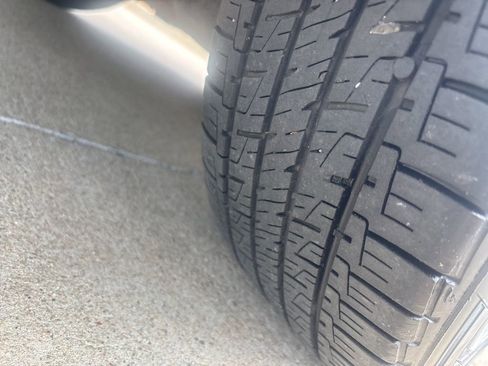 Used 2022 Toyota Corolla LE image 7