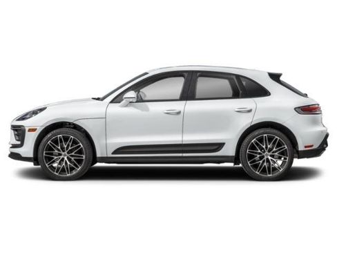 Certified 2025 Porsche Macan GTS image 6
