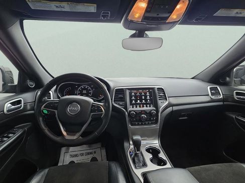 Used 2018 Jeep Grand Cherokee Altitude image 18