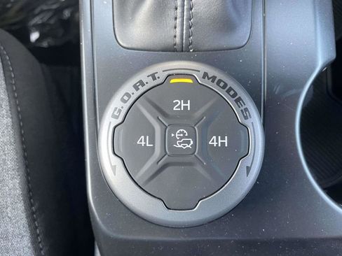 New 2025 Ford Bronco Base image 35