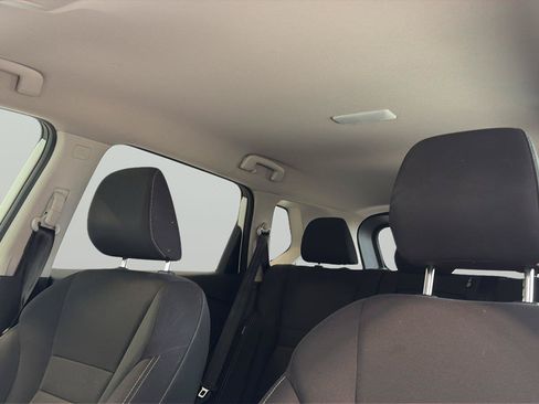Used 2024 Nissan Rogue S AWD/4WD image 16