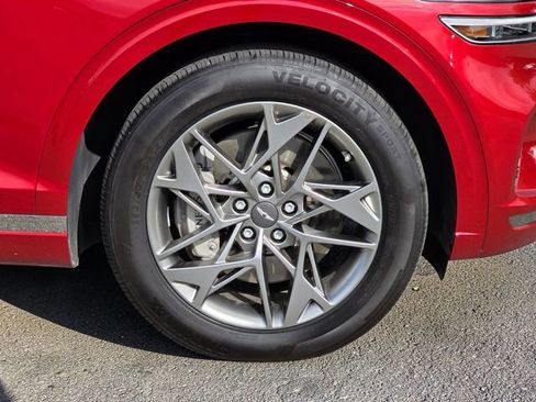 Used 2025 Genesis GV70 2.5T image 8