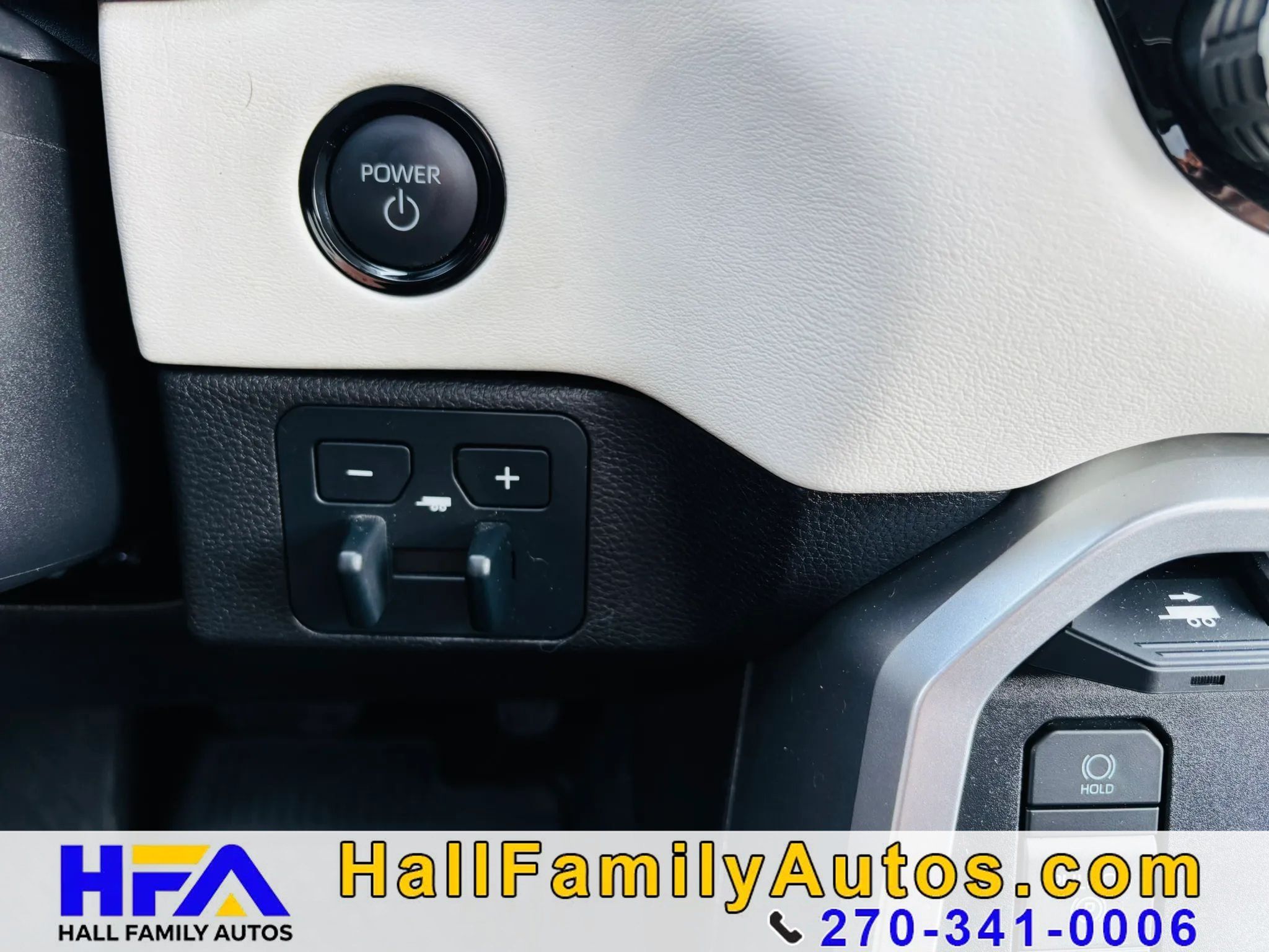 Used 2025 Toyota Sequoia Capstone AWD/4WD image 18