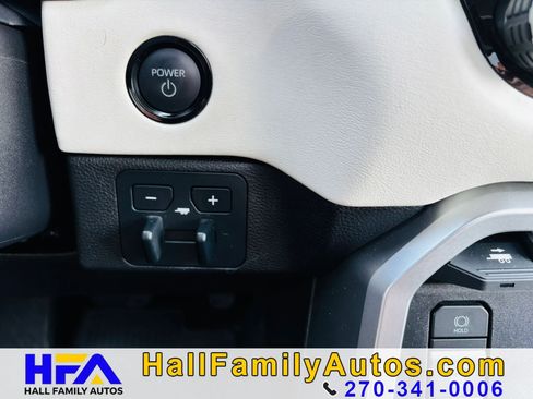 Used 2025 Toyota Sequoia Capstone AWD/4WD image 18