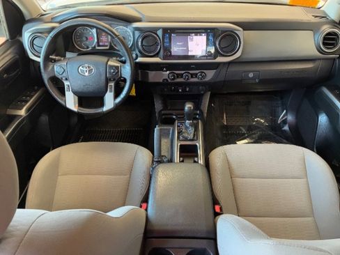Used 2019 Toyota Tacoma SR5 image 15