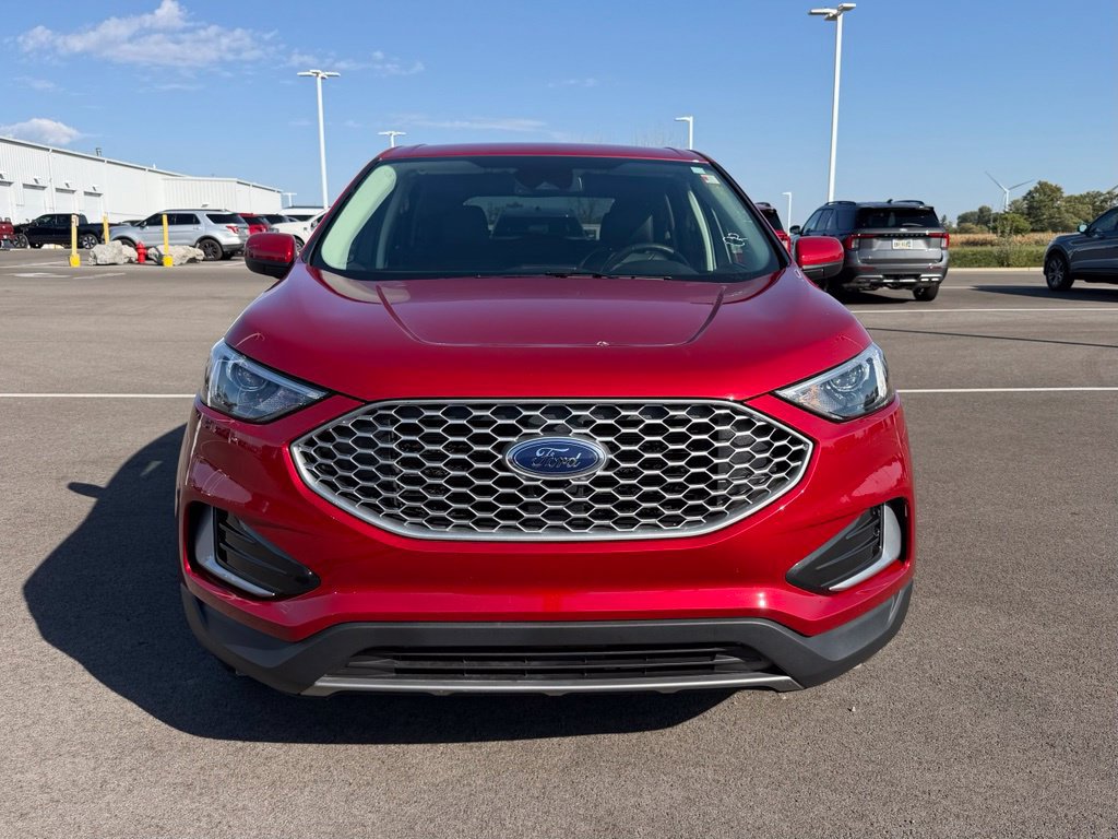 Used 2023 Ford Edge SEL AWD/4WD image 2