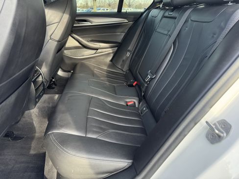 Used 2020 BMW M5 image 18