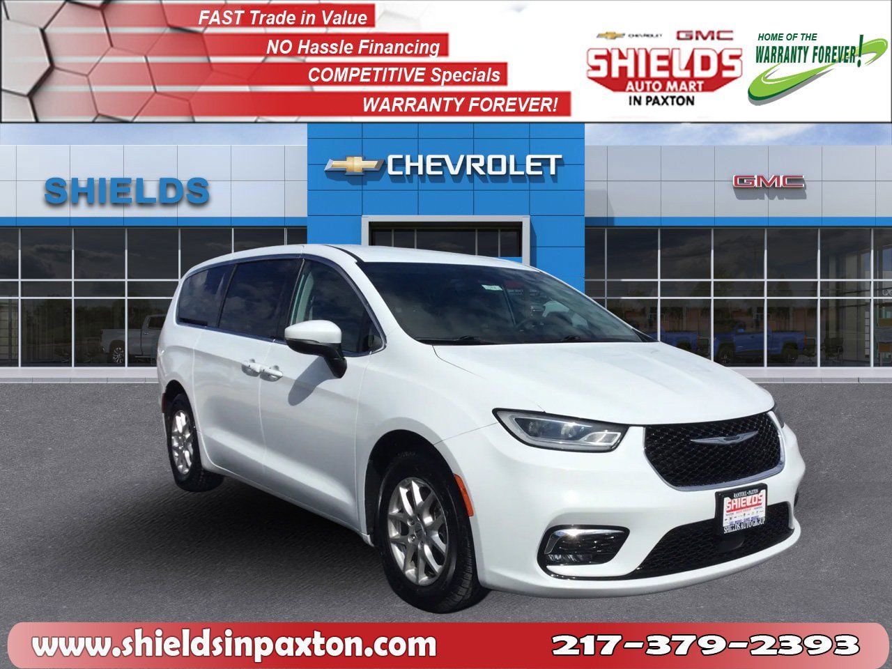 Used 2023 Chrysler Pacifica Touring-L FWD image 3