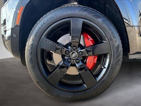 Used 2025 Land Rover Defender 130 X image 8