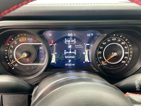 Used 2024 Jeep Wrangler Unlimited Rubicon w/ Technology Group AWD/4WD image 12
