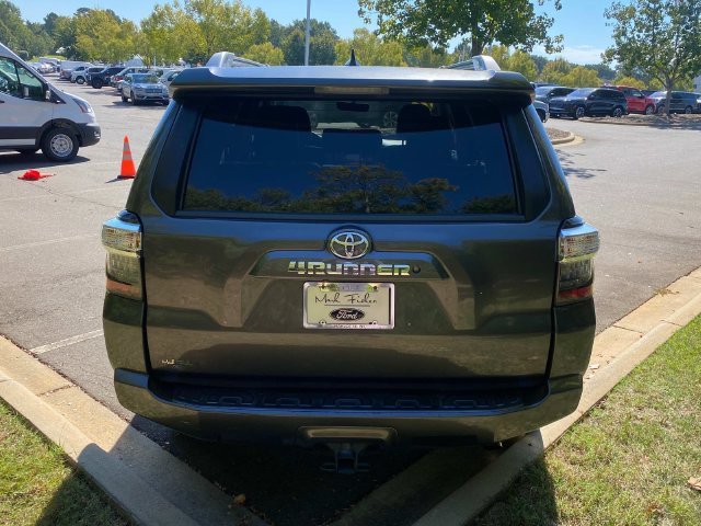 Used 2016 Toyota 4Runner SR5 RWD image 31