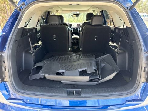 Used 2023 Kia Sorento SX image 27