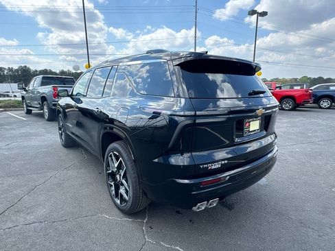 New 2026 Chevrolet Traverse High Country w/ LPO, Floor Liner Package FWD image 8