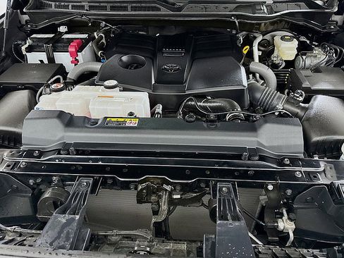Used 2025 Toyota Tundra SR5 w/ SR5 Convenience Package image 28